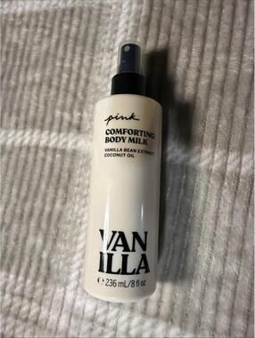 PINK Comforting Body Milk Vanilla Bean Extract Coconut Oil 236 mL Unisex